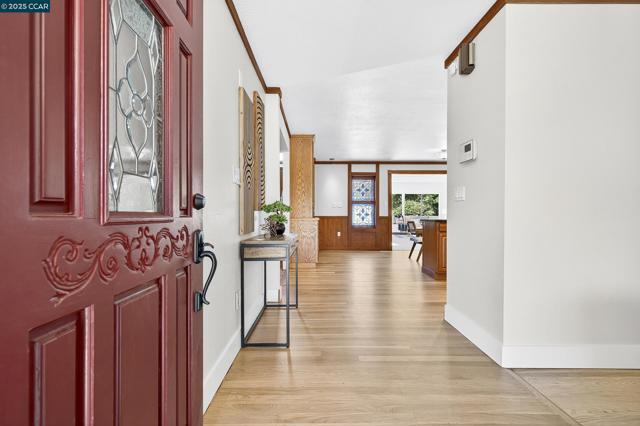 3846 Madera St, Pinole CA: https://media.crmls.org/mediaz/d89bcbd2-d2d9-48bc-8c65-20373d9093a6.jpg