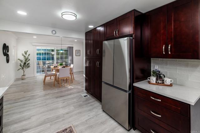 Detail Gallery Image 12 of 42 For 2175 Alta Vista Dr, Vista,  CA 92084 - 5 Beds | 3/1 Baths