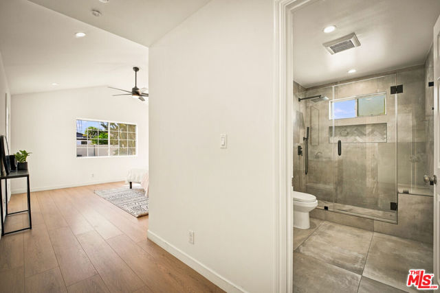 6251 Alcove Avenue photo 31