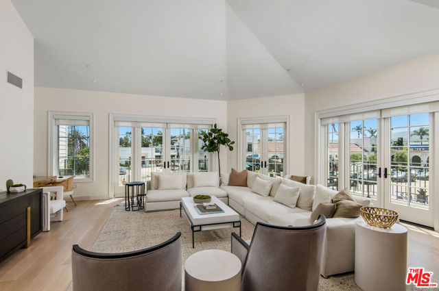 Drew Fenton | 15225 Palisades Village Lane Pacific Palisades CA | MLS: 6850614