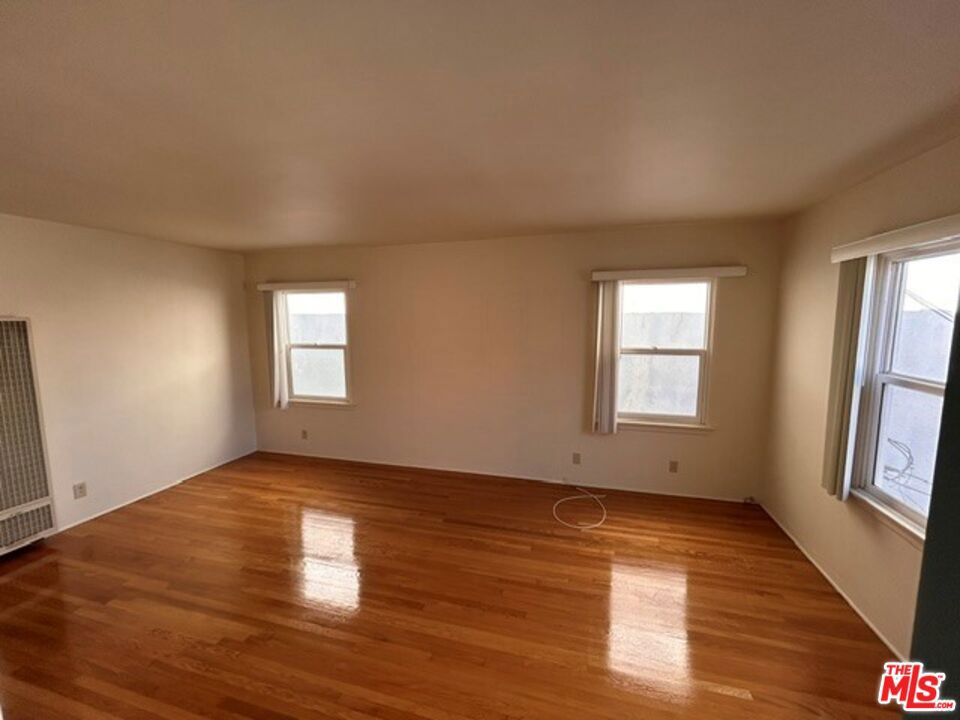 3011 Santa Monica Boulevard #B