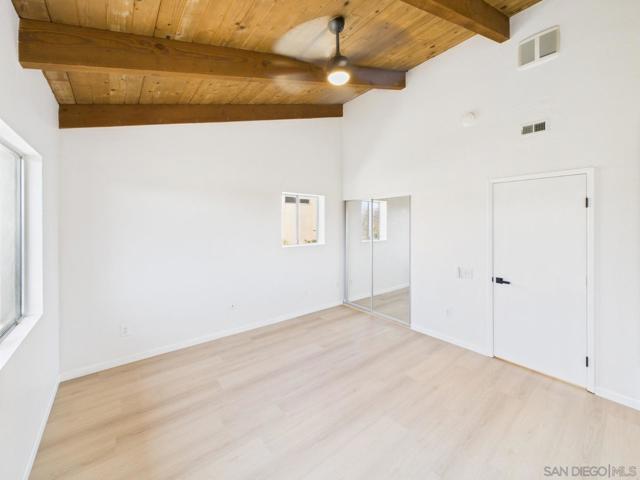670 Bel Air Dr W, Vista CA: https://media.crmls.org/mediaz/d89f9741-24f9-41b3-9778-4057ed497882.jpg