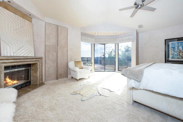 4478 Deer Ridge Rd, Danville CA: https://media.crmls.org/mediaz/d89fdc09-76a0-4f77-be9a-e5c47ba2d88e.jpg