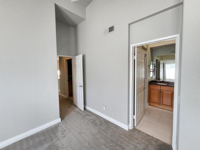 Detail Gallery Image 20 of 43 For 8597 via Mallorca #F,  La Jolla,  CA 92037 - 2 Beds | 2/1 Baths