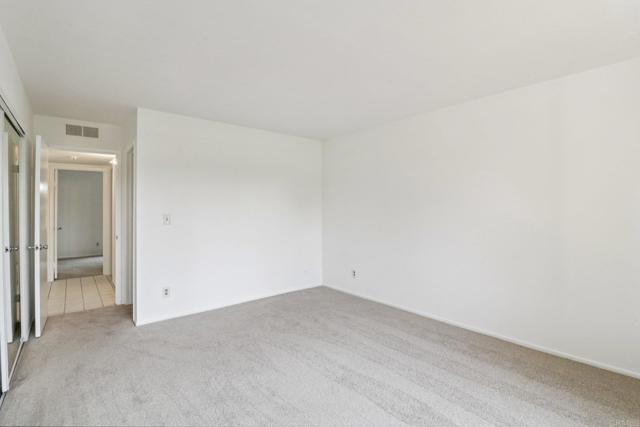 Detail Gallery Image 20 of 31 For 1964 Fairway Circle Dr, San Marcos,  CA 92078 - 2 Beds | 2 Baths