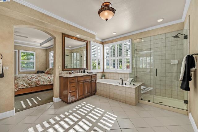 259 Alden Ln, Livermore CA: https://media.crmls.org/mediaz/d8a0c241-0ffd-4c8f-bf5b-592187ea0706.jpg
