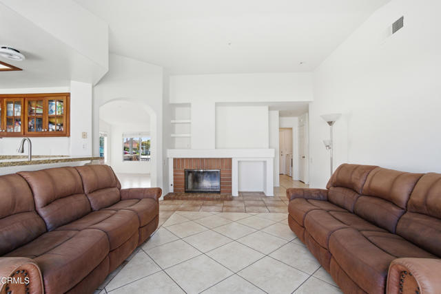 Detail Gallery Image 17 of 36 For 676 Snipe Walk, Oxnard,  CA 93035 - 4 Beds | 2 Baths