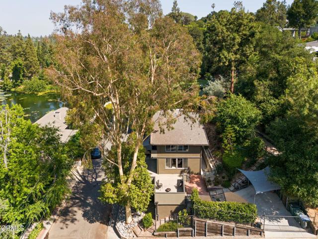 1256 Club House Drive, Pasadena CA: https://media.crmls.org/mediaz/d8a17242-2533-421d-8fa4-19768379df68.jpg