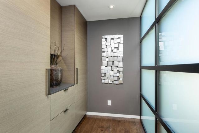 5 Drayton Road, Hillsborough CA: https://media.crmls.org/mediaz/d8a24e98-b7c6-4f52-9561-691f85dd98b8.jpg