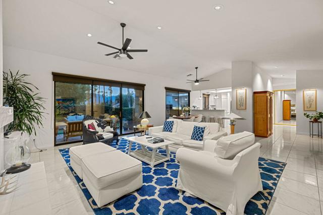 10605 Wimbledon Drive, Rancho Mirage CA: https://media.crmls.org/mediaz/d8a2b1b6-4f06-49d9-a4a7-96a2d11546de.jpg