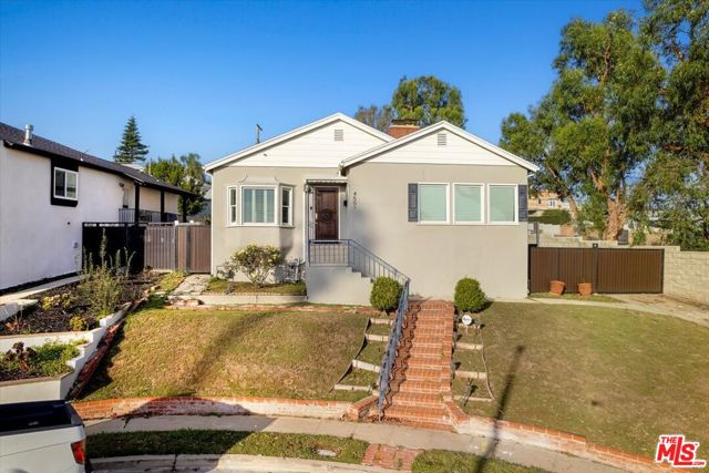 4501 Valdina Pl, Los Angeles, CA 90043