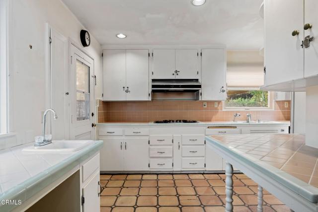 Detail Gallery Image 33 of 59 For 329 Mariposa Dr, Ventura,  CA 93001 - 4 Beds | 3 Baths