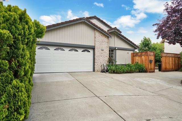 4909 Romeo, Fremont CA: https://media.crmls.org/mediaz/d8a59209-f58d-4e56-8e5f-9d160dc1d278.jpg