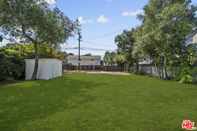 746 Valley View Avenue, Monrovia CA: https://media.crmls.org/mediaz/d8a6051f-e248-46f7-af9b-fedcdddd95ad.jpg