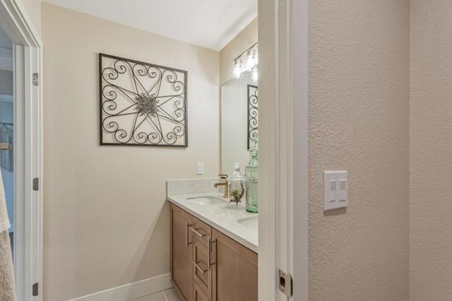 1143 Coyote Peak Way, Hollister CA: https://media.crmls.org/mediaz/d8a60531-d7f7-4965-9f88-572a05d88de5.jpg