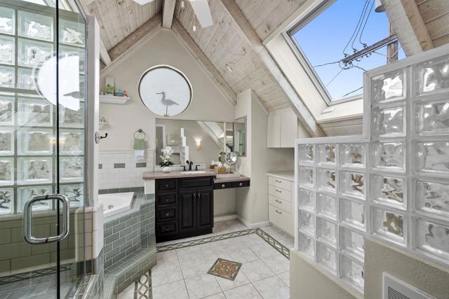 841 Pismo Ct, San Diego CA: https://media.crmls.org/mediaz/d8a758a0-eae0-4b45-8733-66efa0dea3e3.jpg