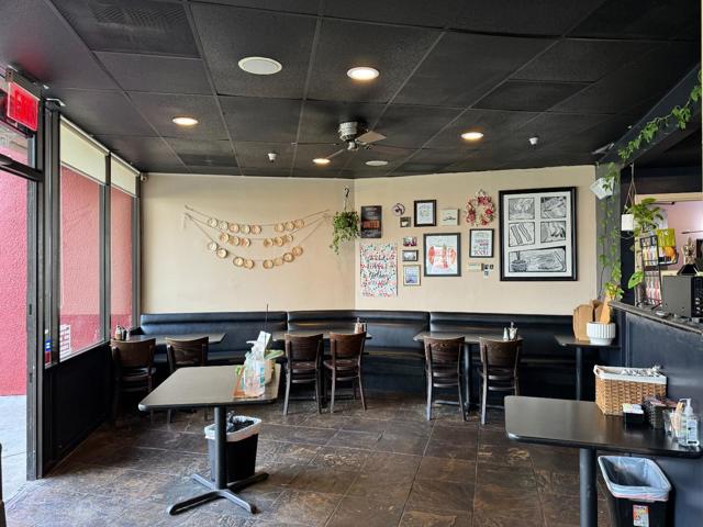 1688 1688 Decoto Road, Union City CA: https://media.crmls.org/mediaz/d8a7e820-6b81-4c6d-9eff-98819b26778f.jpg