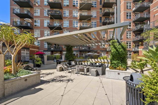 877 Island Avenue, San Diego CA: https://media.crmls.org/mediaz/d8a8615b-35b4-49eb-80ff-f122adbf488d.jpg