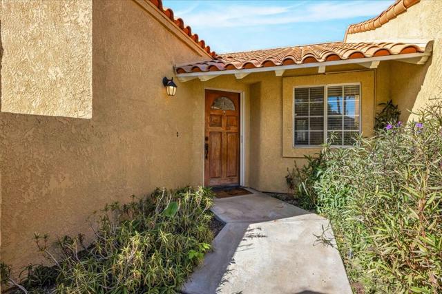 36429 Las Begonias, Cathedral City CA: https://media.crmls.org/mediaz/d8a8d7e6-17ad-4058-9db5-48a1a5a5307a.jpg