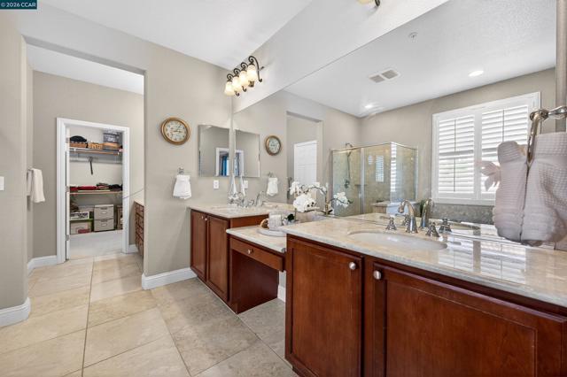 Image 40 of 60 For 6 Tullach Pl