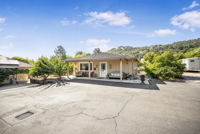 1090 W Edmundson Avenue, Morgan Hill CA: https://media.crmls.org/mediaz/d8a9c9ba-5bea-4fd9-aae9-be452ac3ef9b.jpg