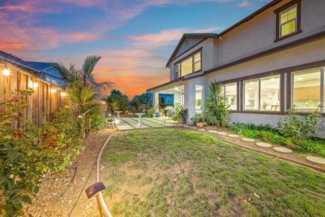 1145 Oak Brook Way, Gilroy CA: https://media.crmls.org/mediaz/d8a9d5cf-15f9-4c2f-b82e-231cf41b5645.jpg