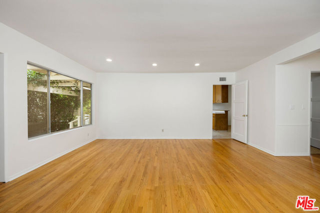 20763 Skouras Drive photo 4