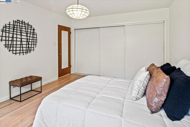 3554 Arcadian Ct, Castro Valley CA: https://media.crmls.org/mediaz/d8aa07e1-fd0a-4e24-a61a-b0b9d0fa858f.jpg