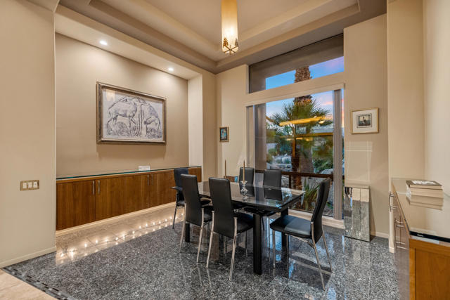 12 Boulder Lane, Rancho Mirage CA: https://media.crmls.org/mediaz/d8aa0dca-c7f5-4bc3-a471-5b714a92127b.jpg