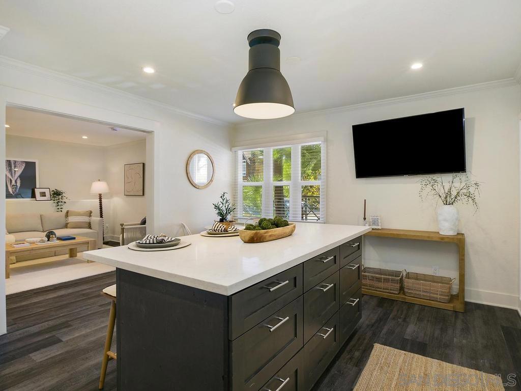 1021 Scott - photo 10