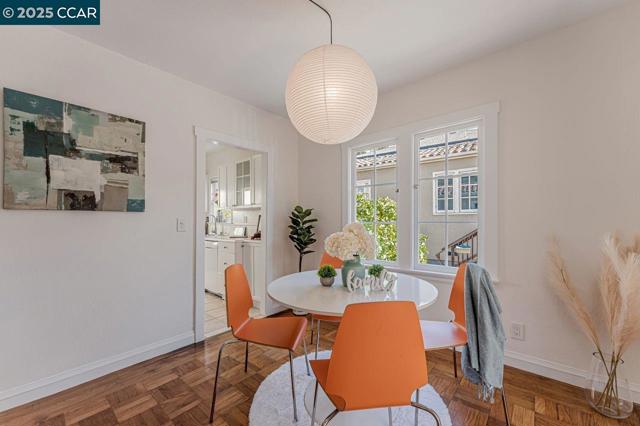 654 Mandana Blvd, Oakland, California 94610, 1 Bedroom Bedrooms, ,1 BathroomBathrooms,Condominium,For Sale,Mandana Blvd,41086148