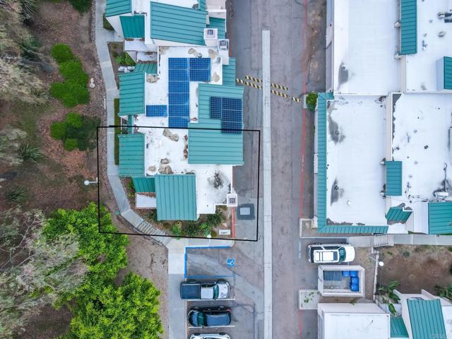 Detail Gallery Image 37 of 56 For 694 Ascot Dr, Vista,  CA 92083 - 3 Beds | 2/1 Baths