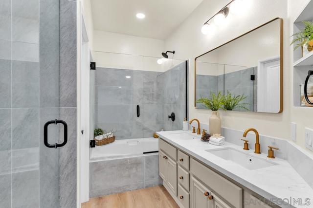 12035 World Trade Dr, San Diego CA: https://media.crmls.org/mediaz/d8abc0cb-9960-4e1c-b724-d6e4135bdf16.jpg