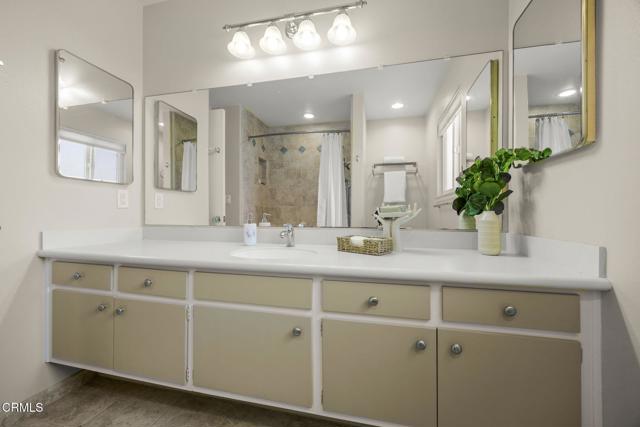 334 E Elfin Green, Port Hueneme CA: https://media.crmls.org/mediaz/d8abd546-d23d-422a-be5f-bd882d447169.jpg