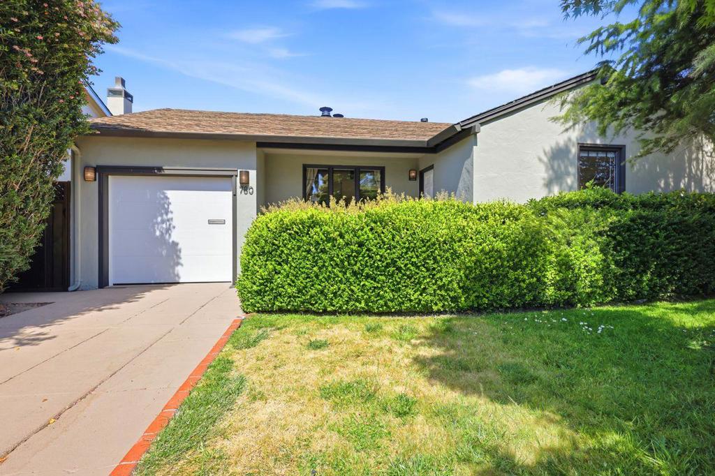 780 Acacia Avenue