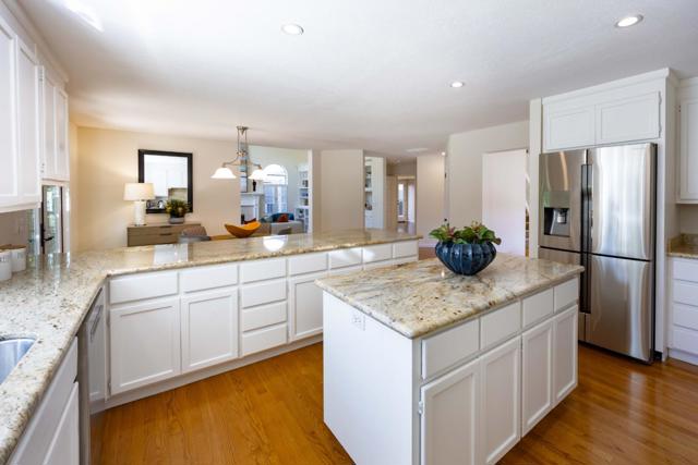 590 Military Way, Palo Alto CA: https://media.crmls.org/mediaz/d8acc79d-fb88-45ee-832b-c07d94811a36.jpg