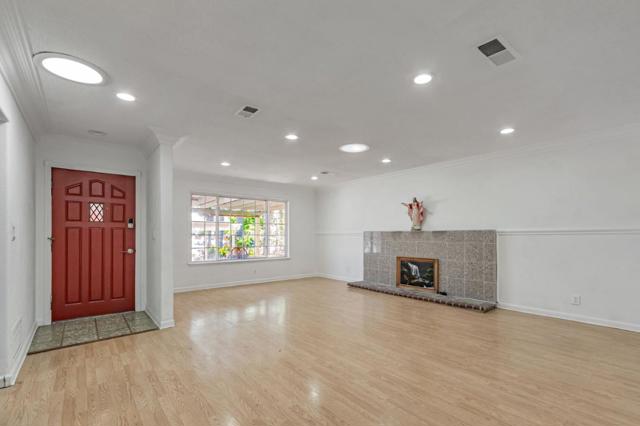 1087 Starlite Drive, Milpitas CA: https://media.crmls.org/mediaz/d8acd02f-7744-406d-a1ea-c4097ecf6299.jpg