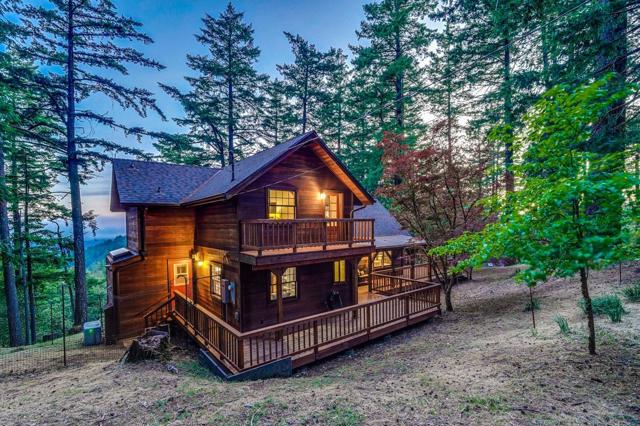 12338 First Fork Road, Los Gatos CA: https://media.crmls.org/mediaz/d8aced64-b5cb-4b49-a5ef-327f7bbbb655.jpg