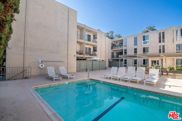 2 Bed Home for Sale in Culver City, California