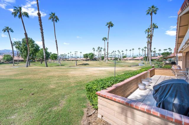 38 Conejo Circle, Palm Desert CA: https://media.crmls.org/mediaz/d8b0880c-8a16-4a8c-84fb-c7f059617484.jpg
