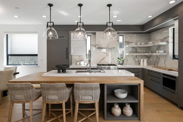 1338 Arroyo Avenue, San Carlos CA: https://media.crmls.org/mediaz/d8b13e72-883c-4823-b75c-0d53c73b04f7.jpg