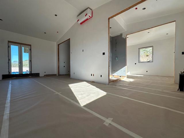 304 Country Club, Carmel Valley CA: https://media.crmls.org/mediaz/d8b2db31-a697-428f-9737-09f9a63a0764.jpg