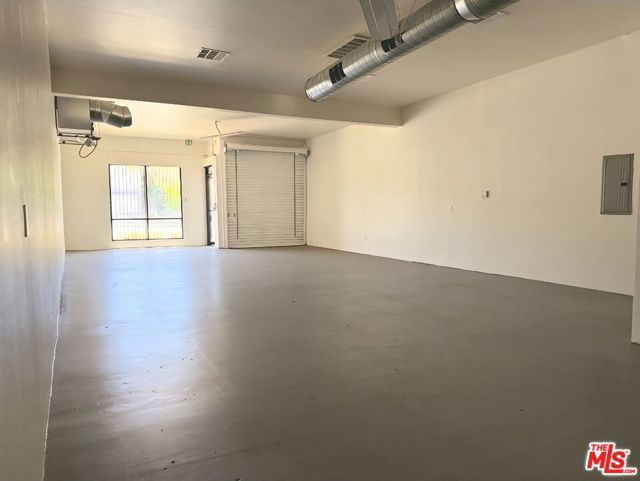 Image 11 of 14 For 6855 Foothill Boulevard