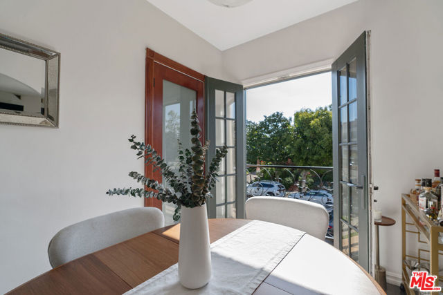 809 S Stanley Avenue, Los Angeles CA: https://media.crmls.org/mediaz/d8b394e4-424d-409b-9f15-396e1509abc6.jpg
