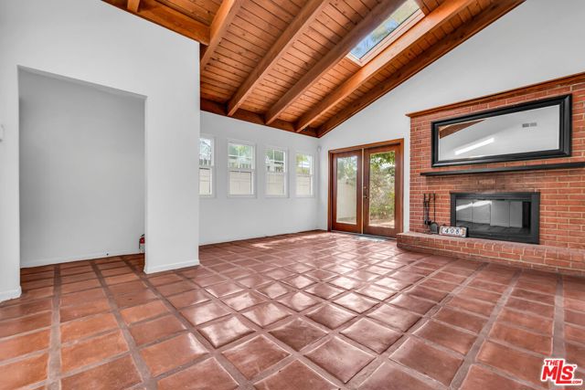 408 Talbert Street photo 5