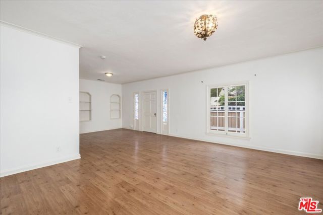 6612 Emmet Terrace, Los Angeles CA: https://media.crmls.org/mediaz/d8b4a519-bafe-43ed-9ee6-bc9ccdde9dae.jpg