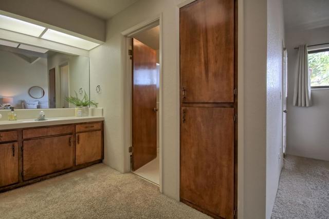 141 Joes Lane, Hollister CA: https://media.crmls.org/mediaz/d8b579f4-90b6-4470-990d-5ec77d5f7f5c.jpg