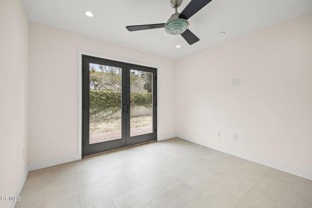 1194 Kingston Lane, Ventura CA: https://media.crmls.org/mediaz/d8b5ff58-92fd-4272-9933-a3e9aadf2d31.jpg