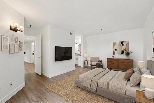 2077 Lakeridge Circle, Chula Vista CA: https://media.crmls.org/mediaz/d8b6341a-b6a9-43ff-8da9-20f9abc3156e.jpg