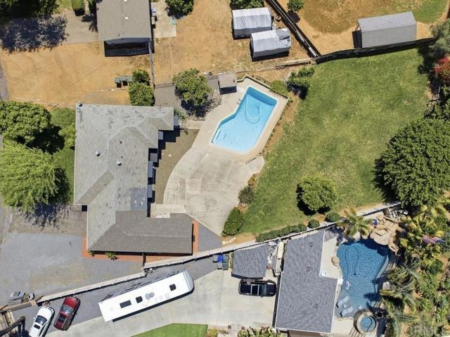 Detail Gallery Image 25 of 28 For 387 Girard Way, Vista,  CA 92084 - 3 Beds | 2 Baths